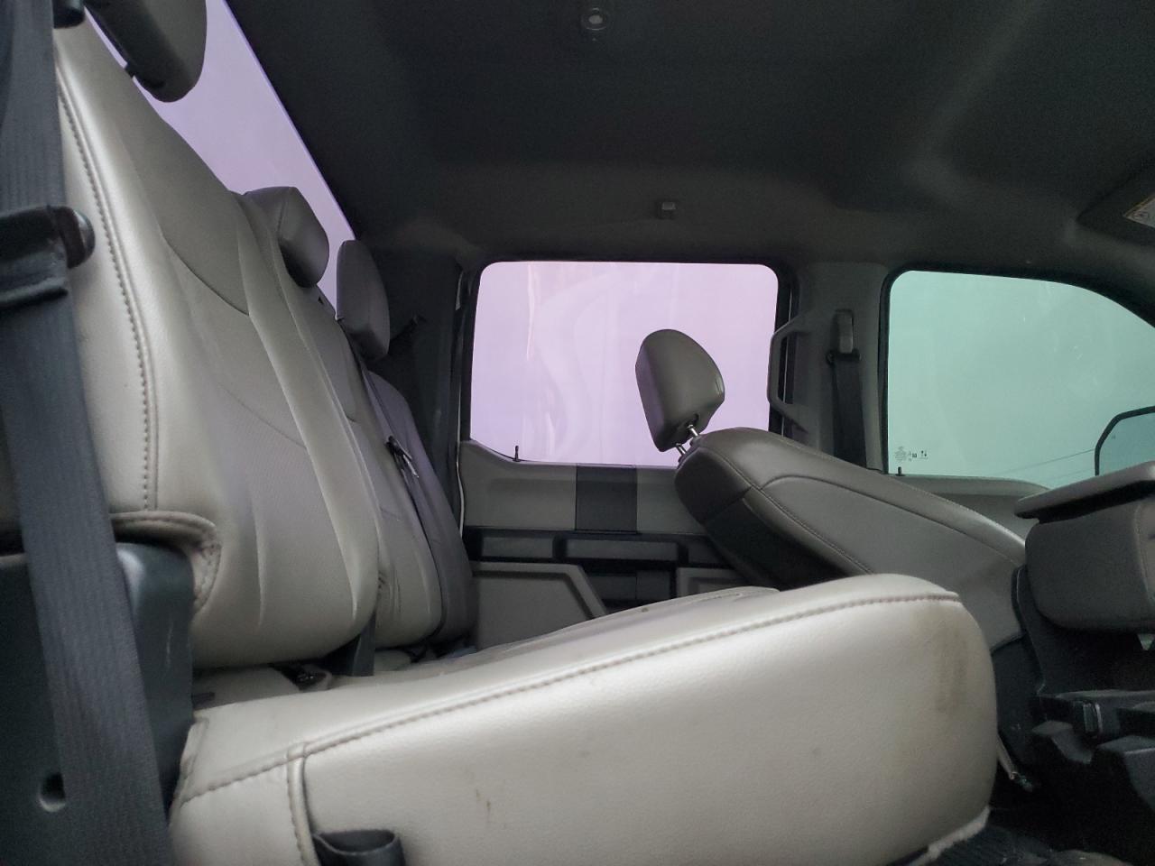 Ford F-250 Super Duty Image 10