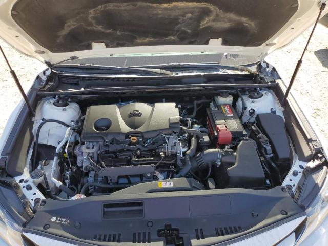 Toyota Camry L Image 8