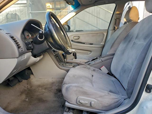 Nissan Maxima Gle Image 10