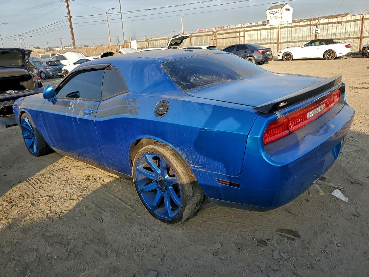 Dodge Challenger R/t Image 2