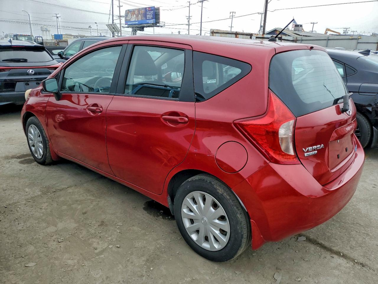 Nissan Versa S Image 2