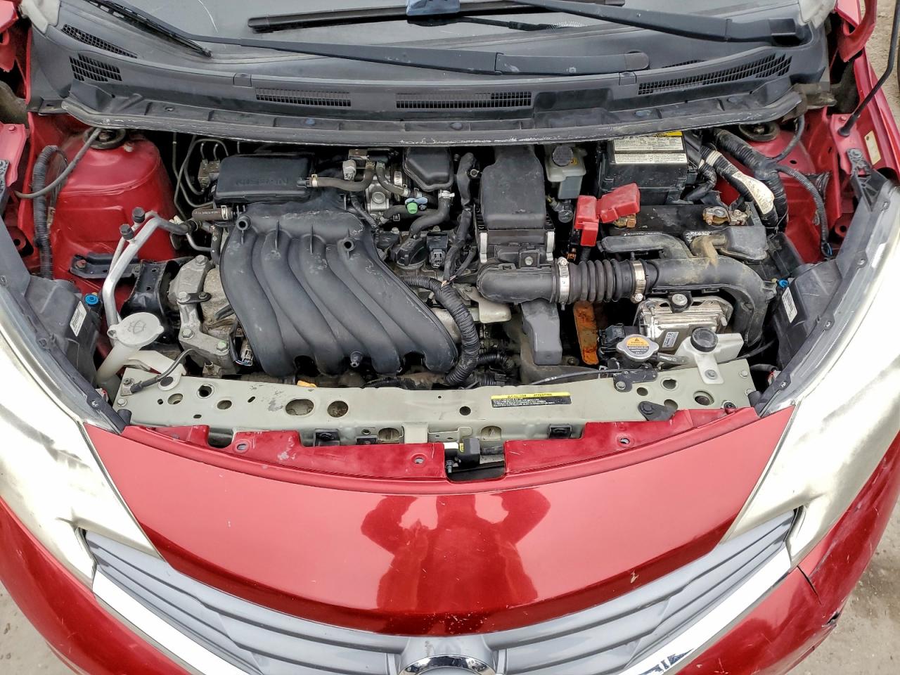 Nissan Versa S Image 12