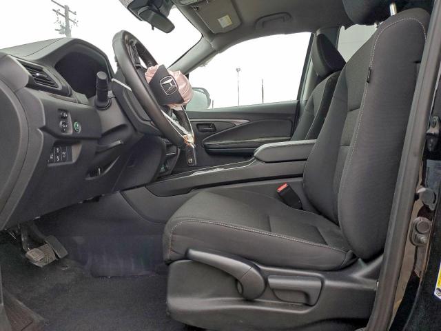 Honda Ridgeline Sport Image 2