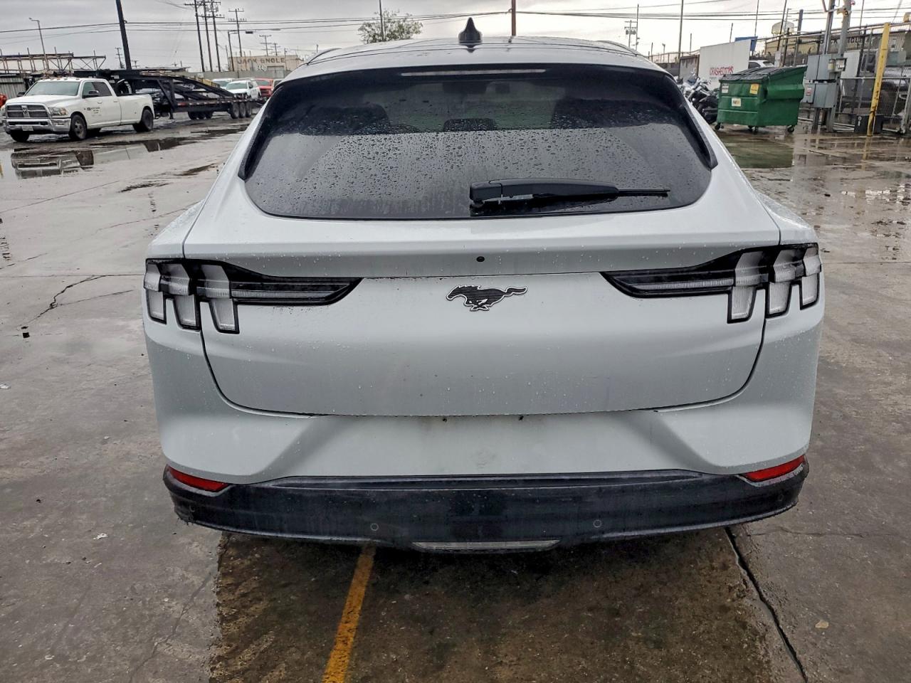 Ford Mustang Premium Image 7