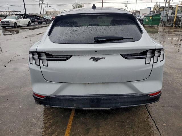 Ford Mustang Premium Image 7