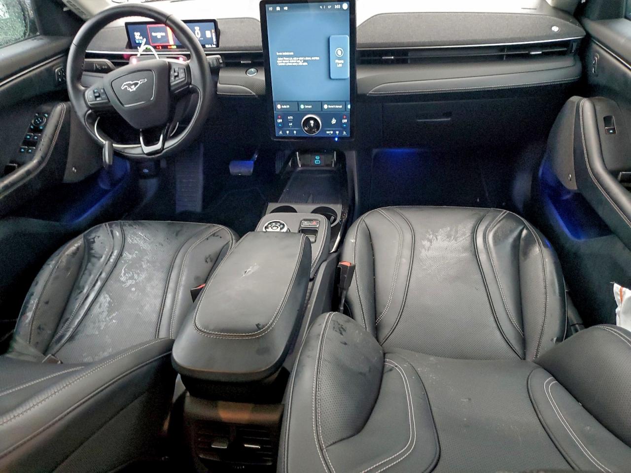 Ford Mustang Premium Image 10