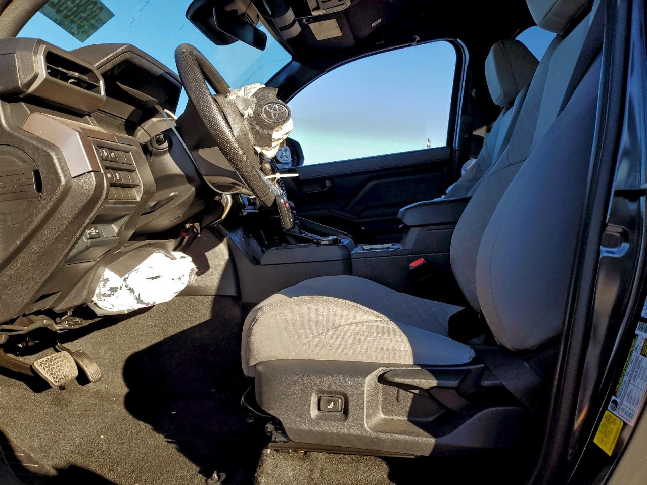 Toyota Tacoma Double Cab Image 6