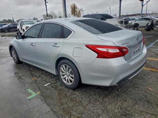 Nissan Altima 2.5 Image 12