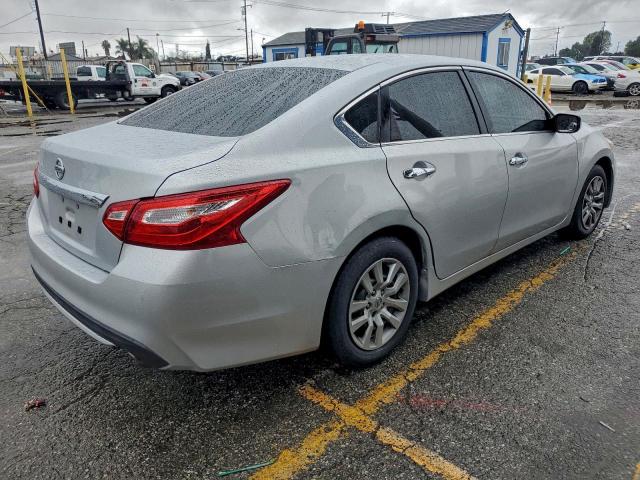 Nissan Altima 2.5 Image 8