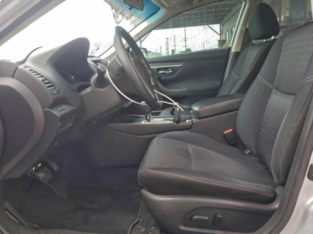 Nissan Altima 2.5 Image 11