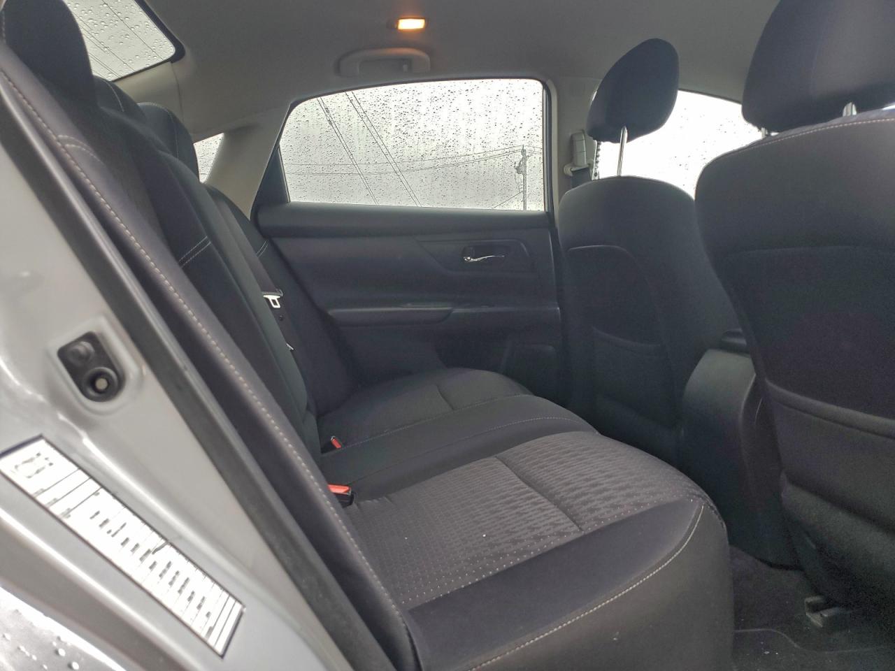 Nissan Altima 2.5 Image 5