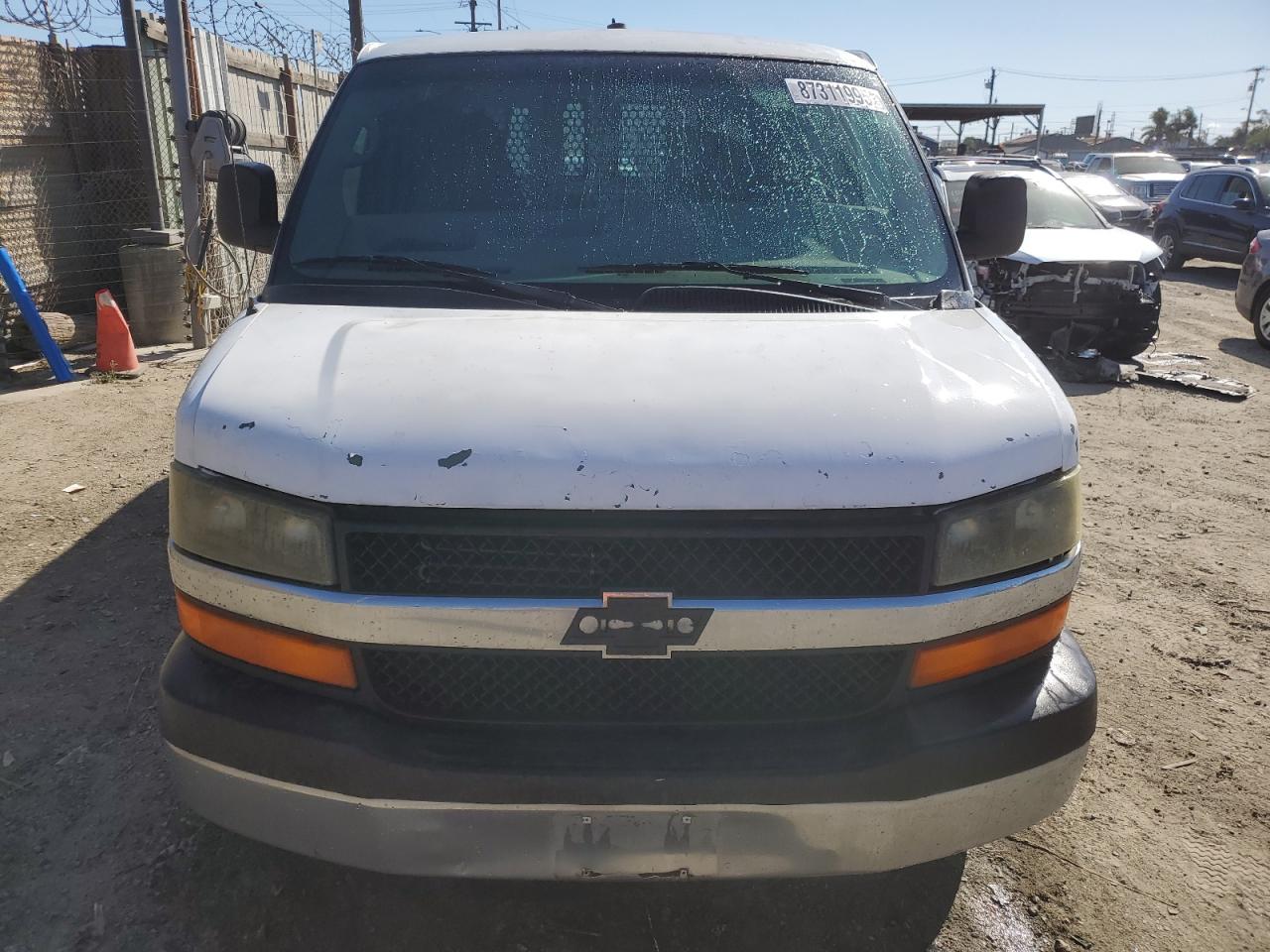 Chevrolet Express Image 5