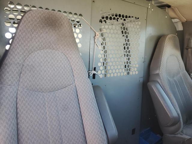 Chevrolet Express Image 10
