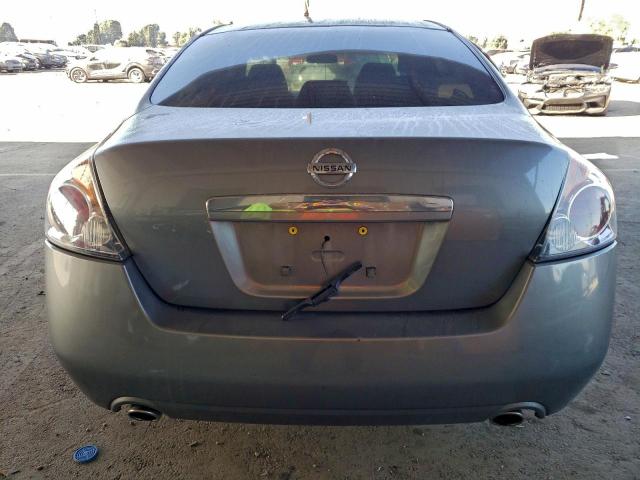 Nissan Altima 2.5 Image 2