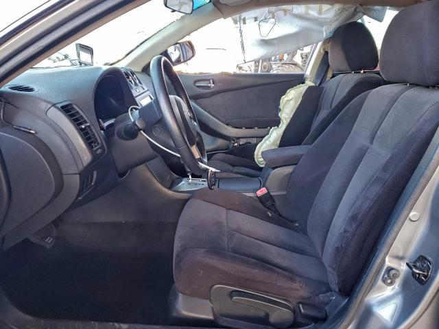 Nissan Altima 2.5 Image 8