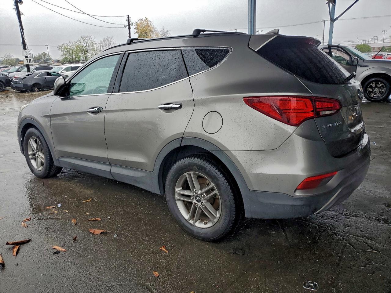 Hyundai SANTA FE Image 5