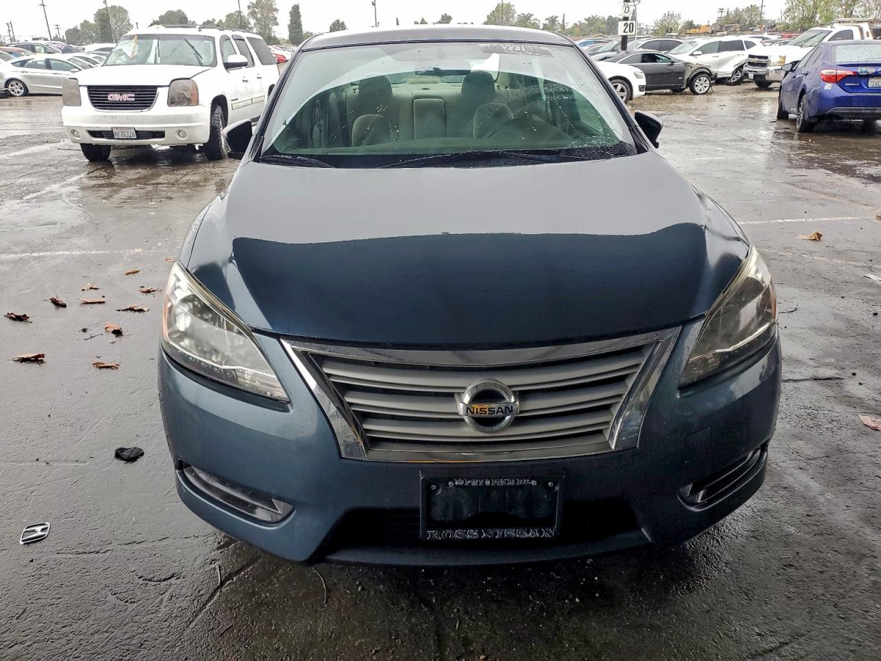 Nissan Sentra S Image 12