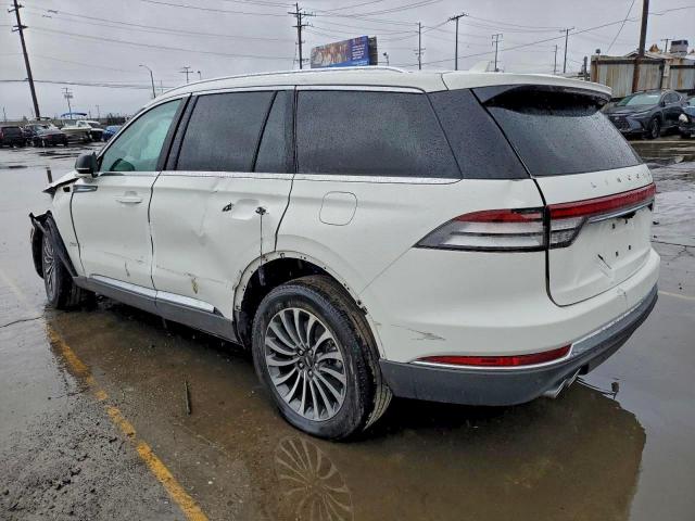 Lincoln Aviator Reserve Image 2