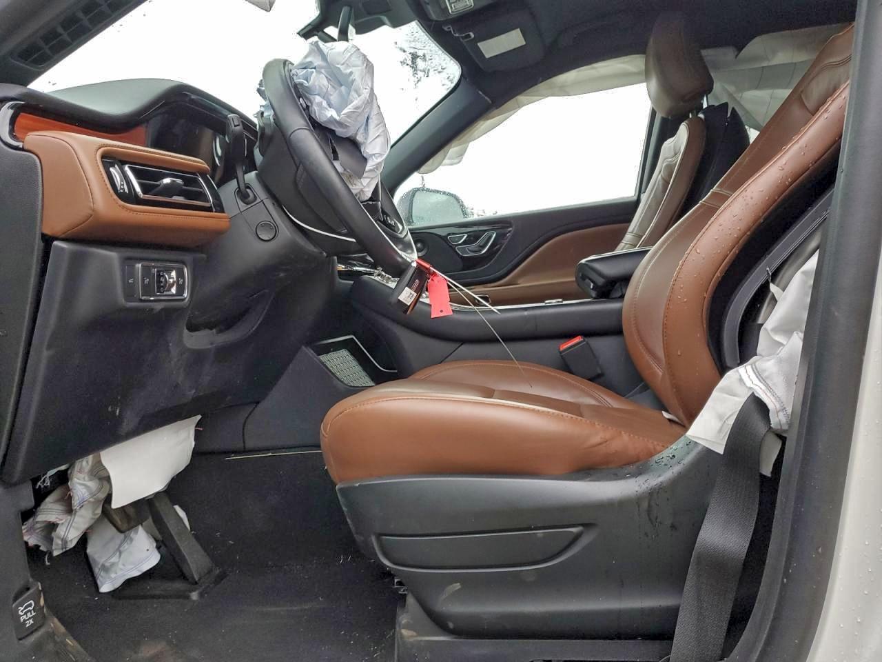 Lincoln Aviator Reserve Image 10