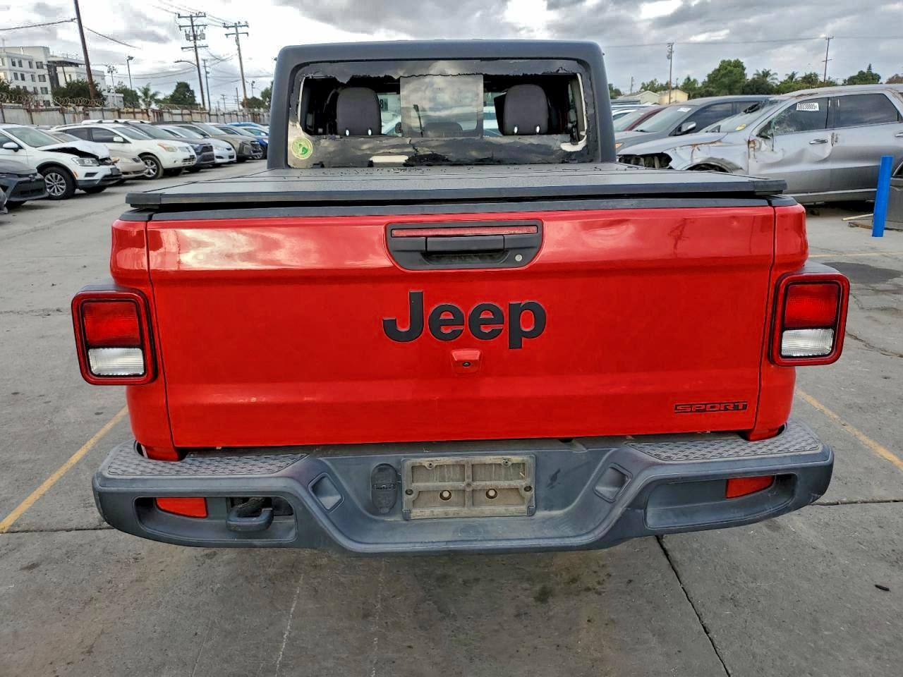 Jeep Gladiator Sport Image 6