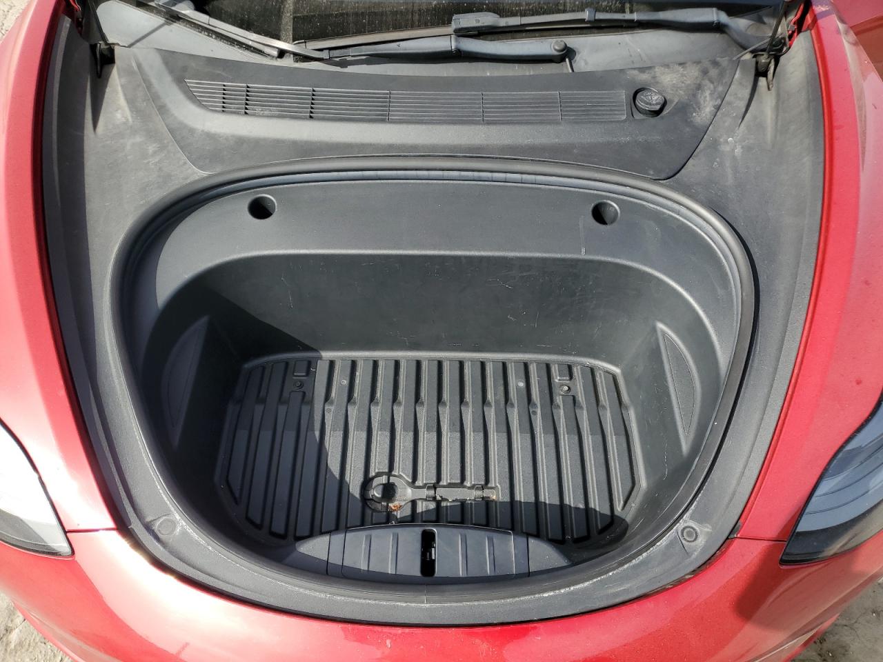 Tesla Model 3 Image 7