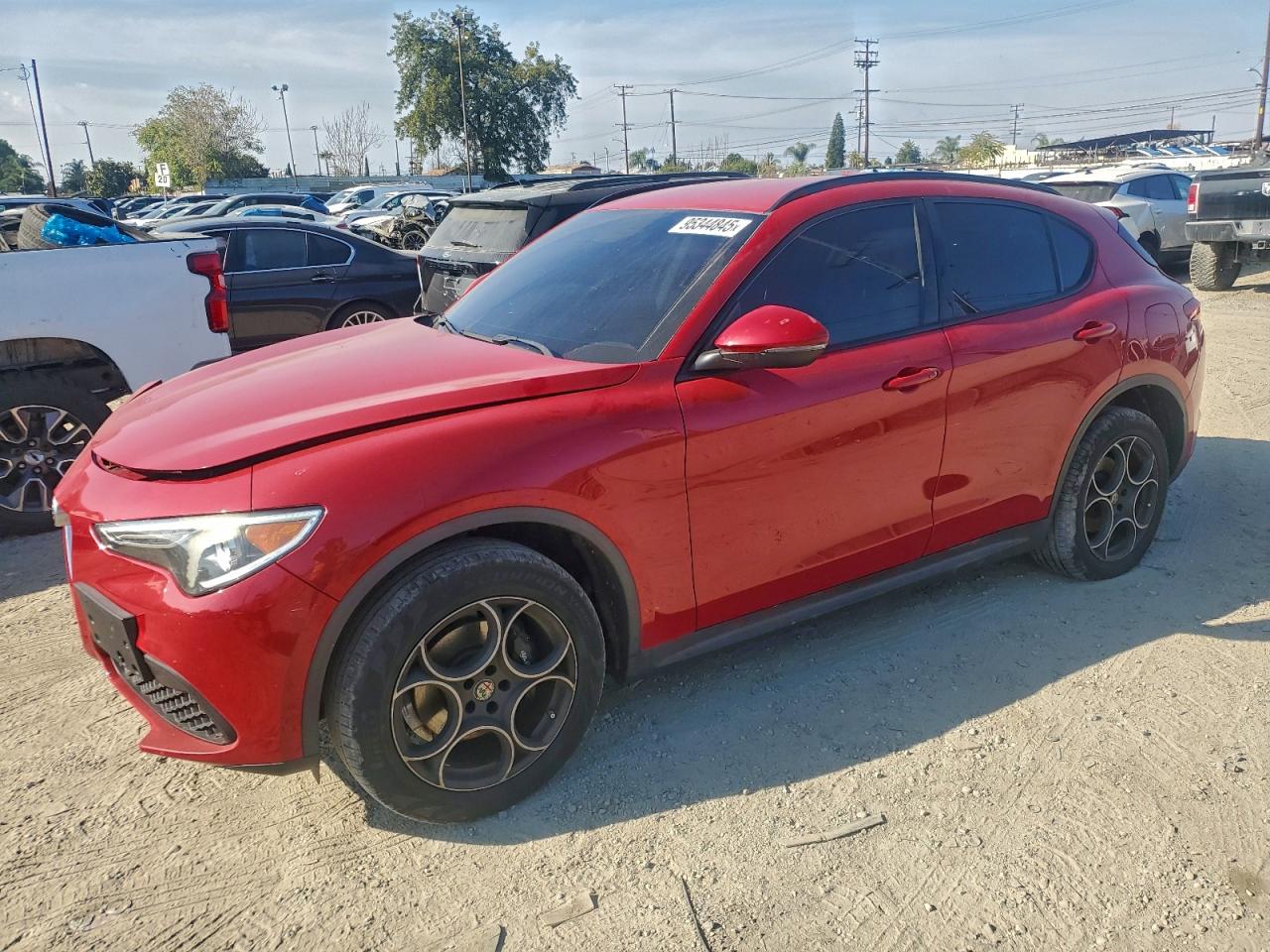 Alfa Romeo Stelvio Image 1