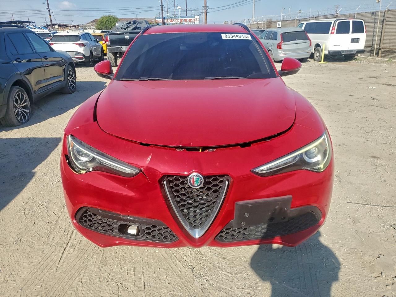 Alfa Romeo Stelvio Image 11