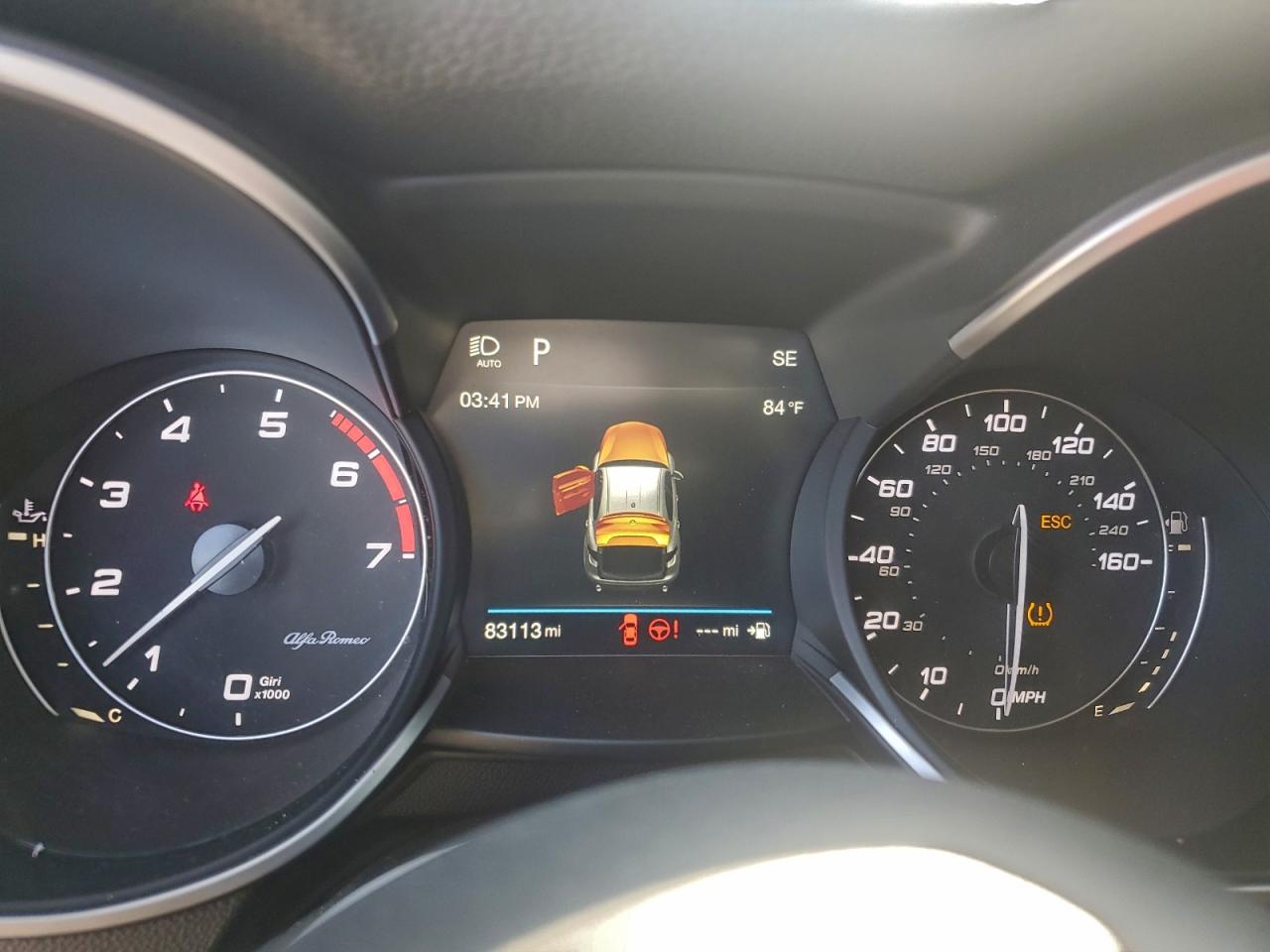 Alfa Romeo Stelvio Image 3