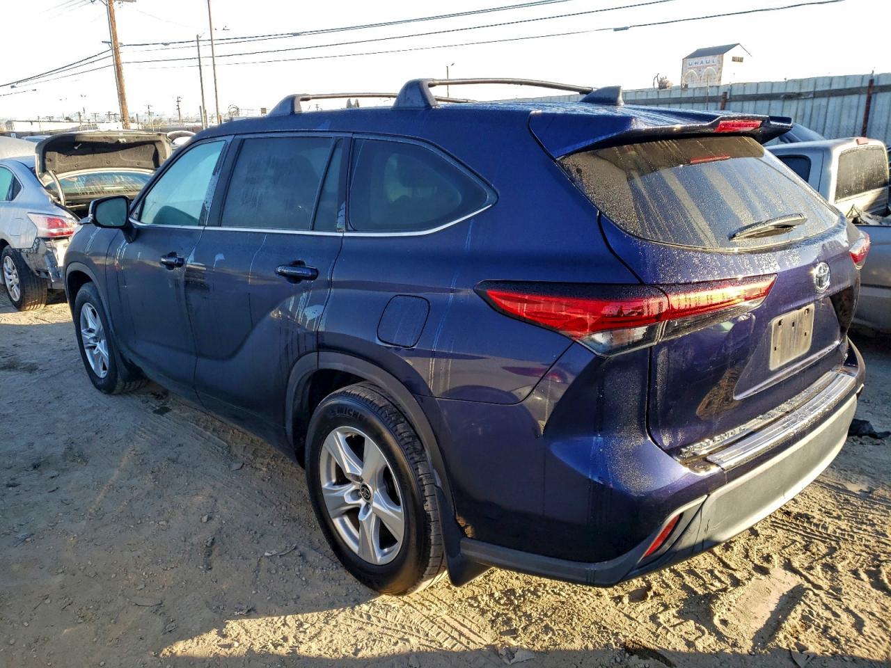 Toyota Highlander L Image 2