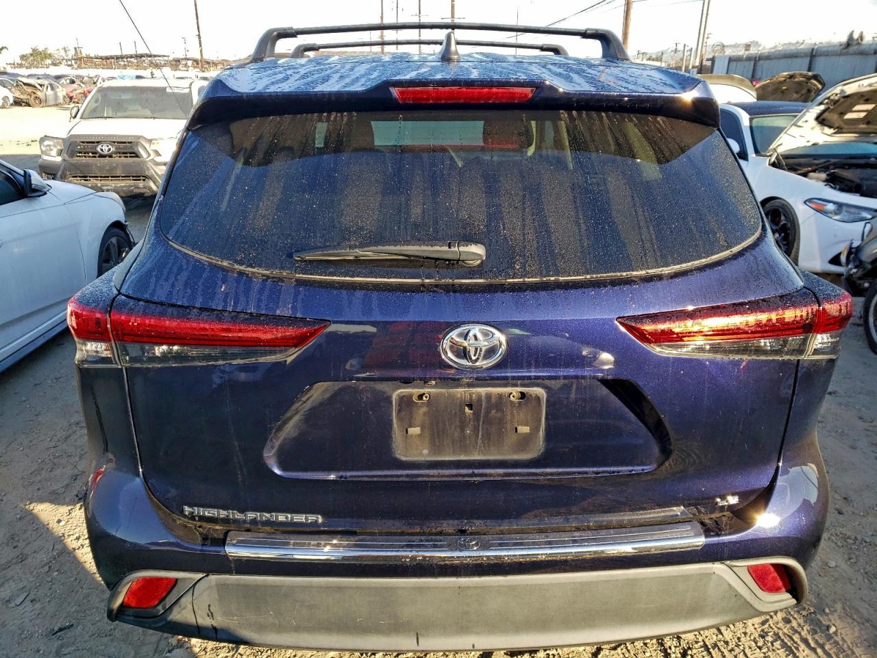 Toyota Highlander L Image 4