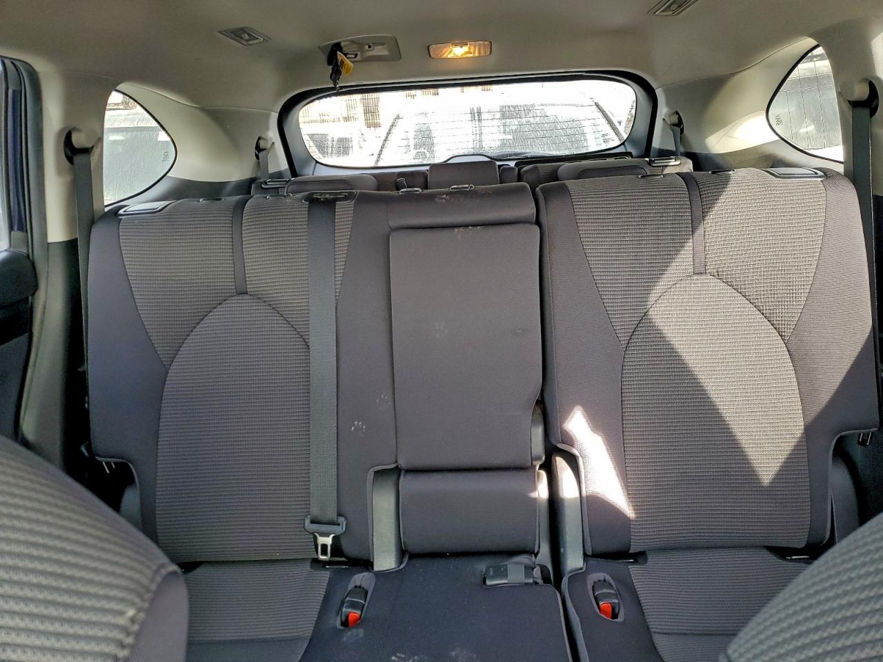 Toyota Highlander L Image 9