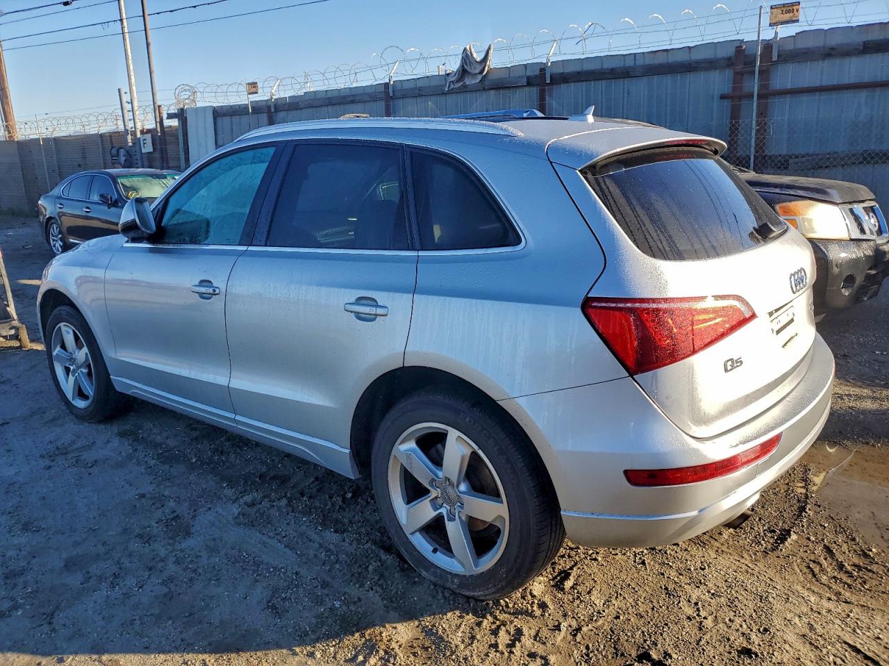 Audi Q5 Premium Plus Image 13