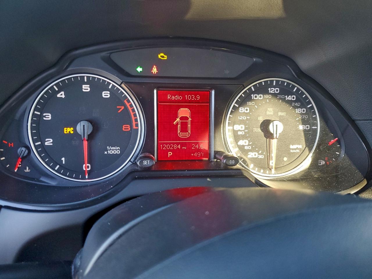 Audi Q5 Premium Plus Image 12