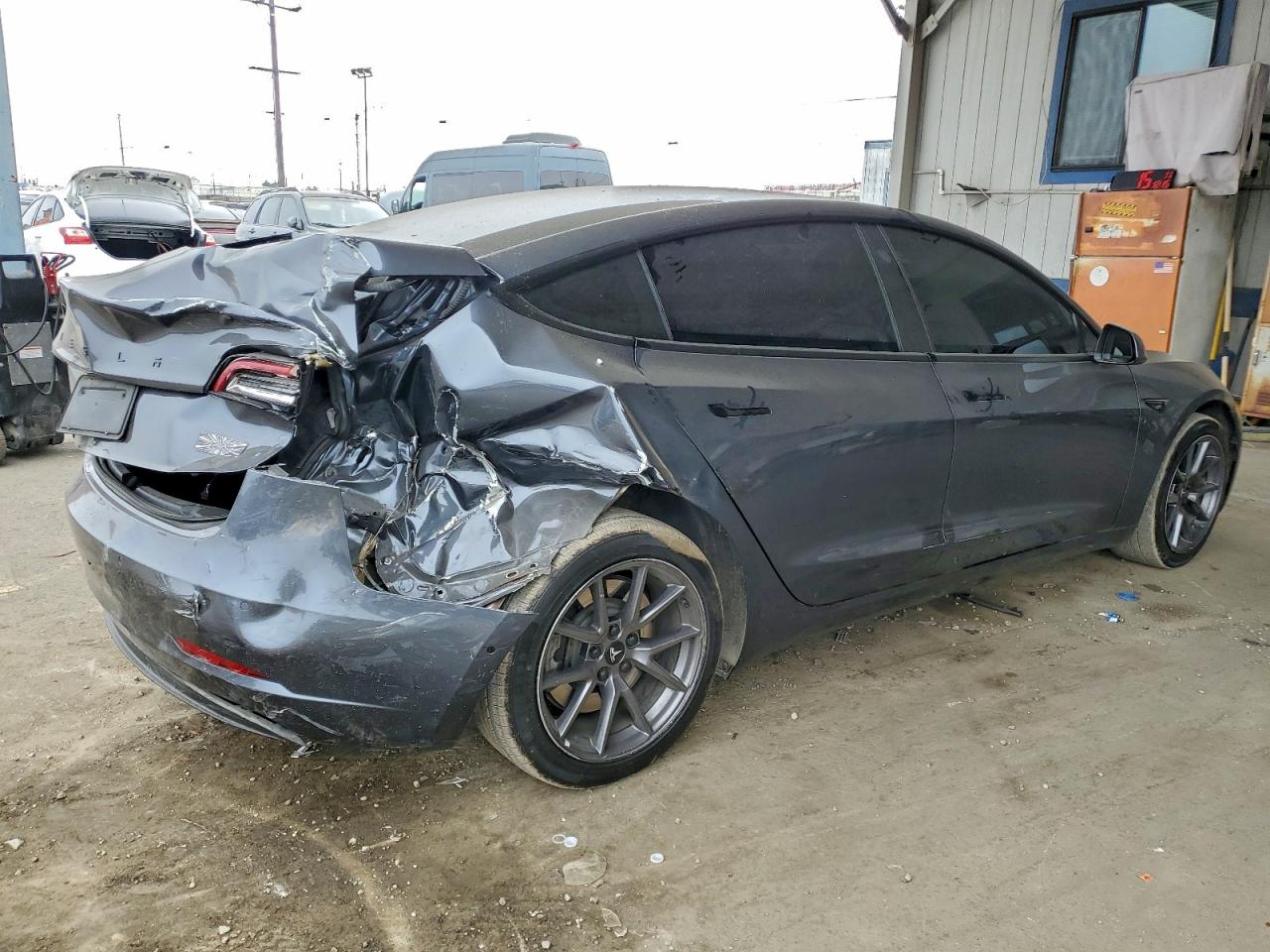 Tesla Model 3 Image 3