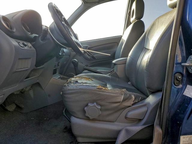 Toyota RAV4 Image 12