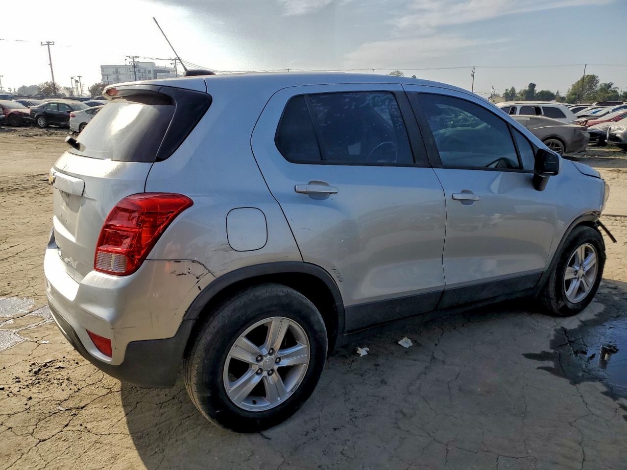 Chevrolet Trax Ls Image 8