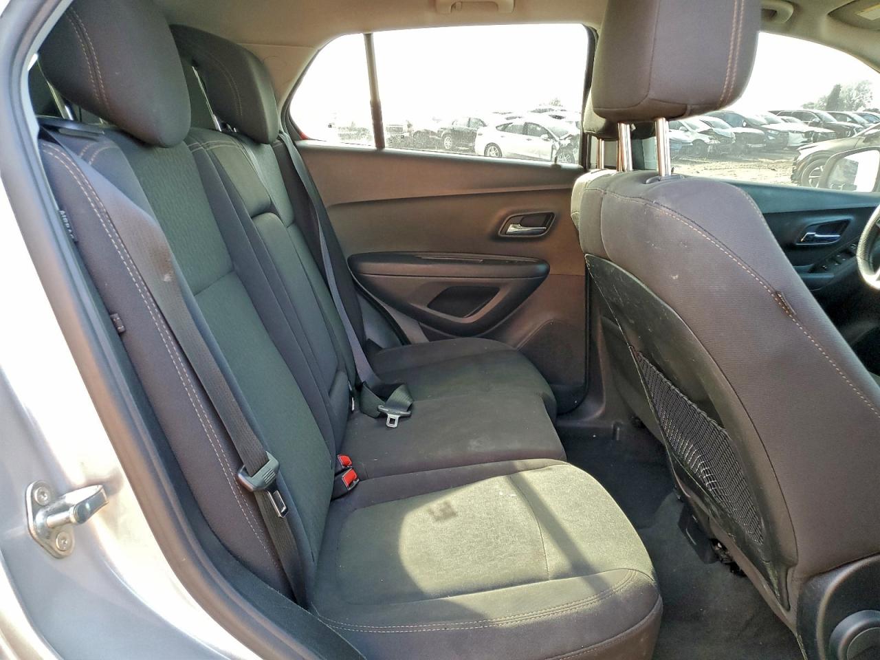 Chevrolet Trax Ls Image 13