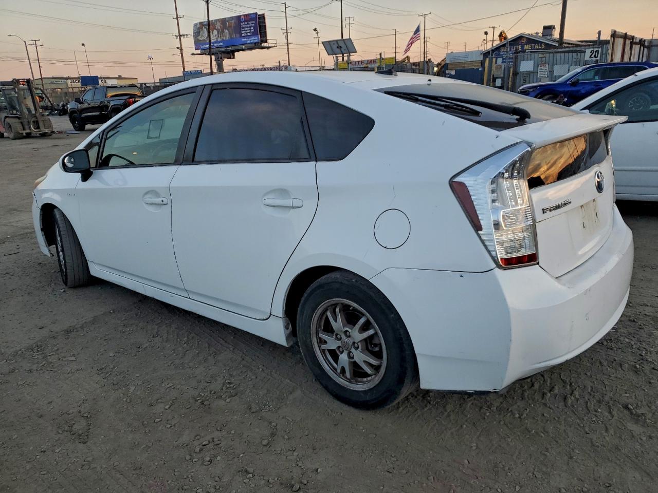Toyota Prius Image 11