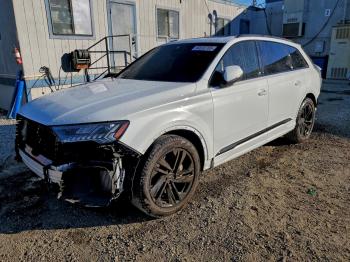  Salvage Audi Q7
