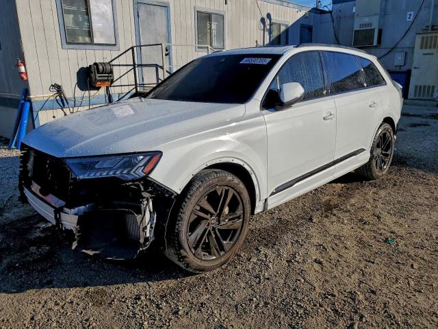  Salvage Audi Q7