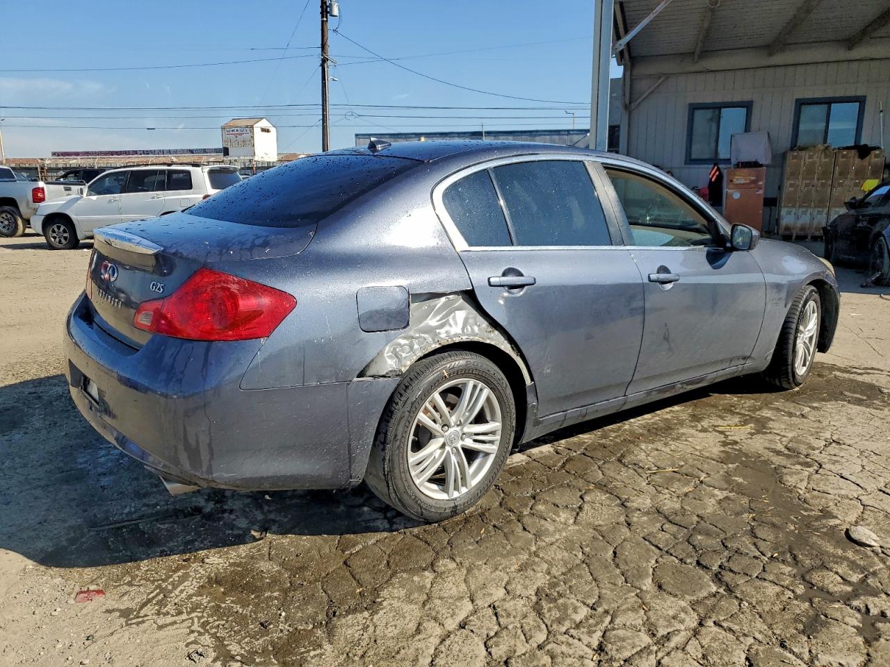 INFINITI G25 Base Image 5