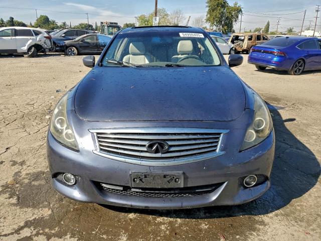 INFINITI G25 Base Image 9