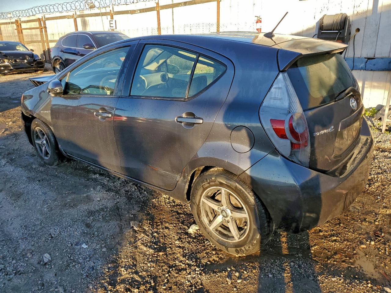 Toyota Prius Image 2