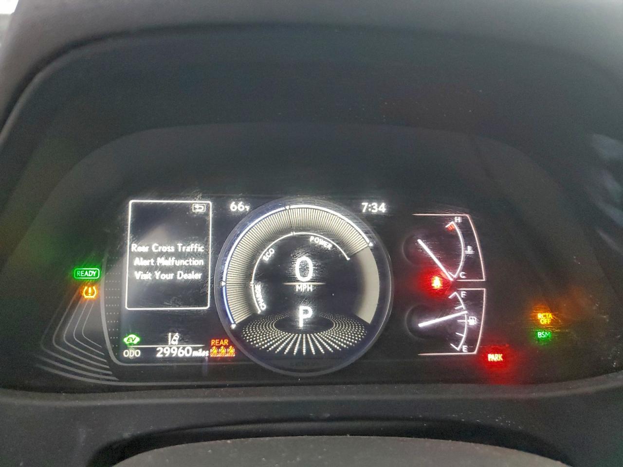 Lexus Ux 250h Base Image 10