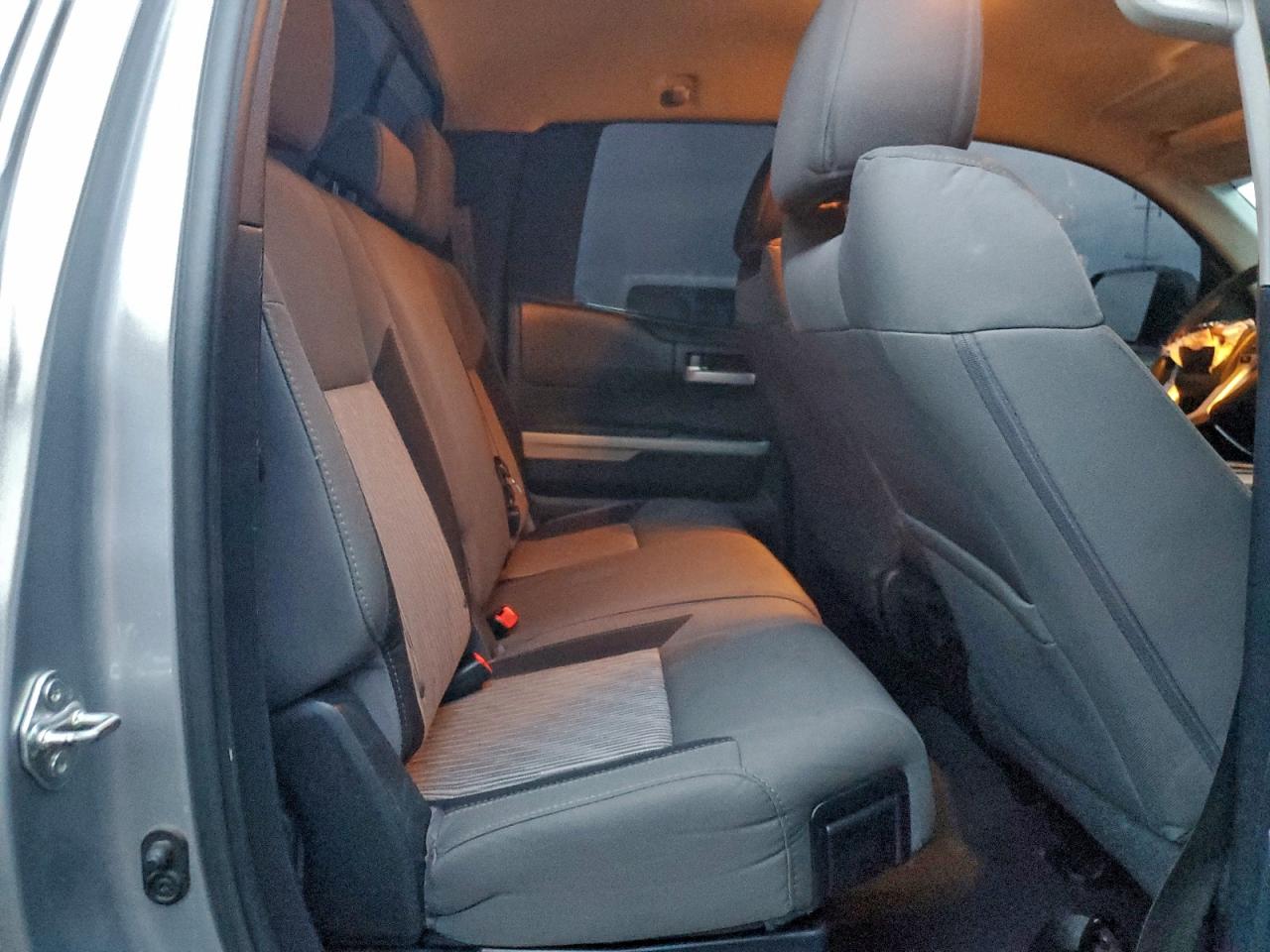 Toyota Tundra Double Cab Sr Image 12