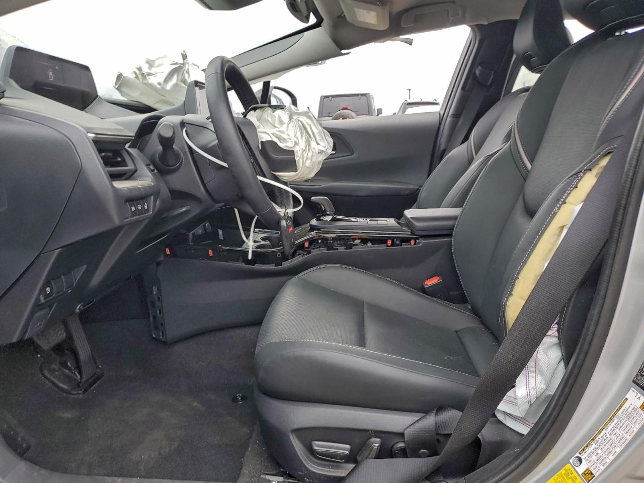 Toyota Prius Le Image 4