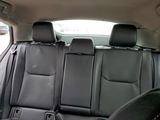 Toyota Prius Le Image 11