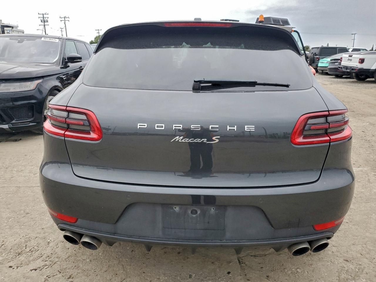Porsche Macan S Image 6