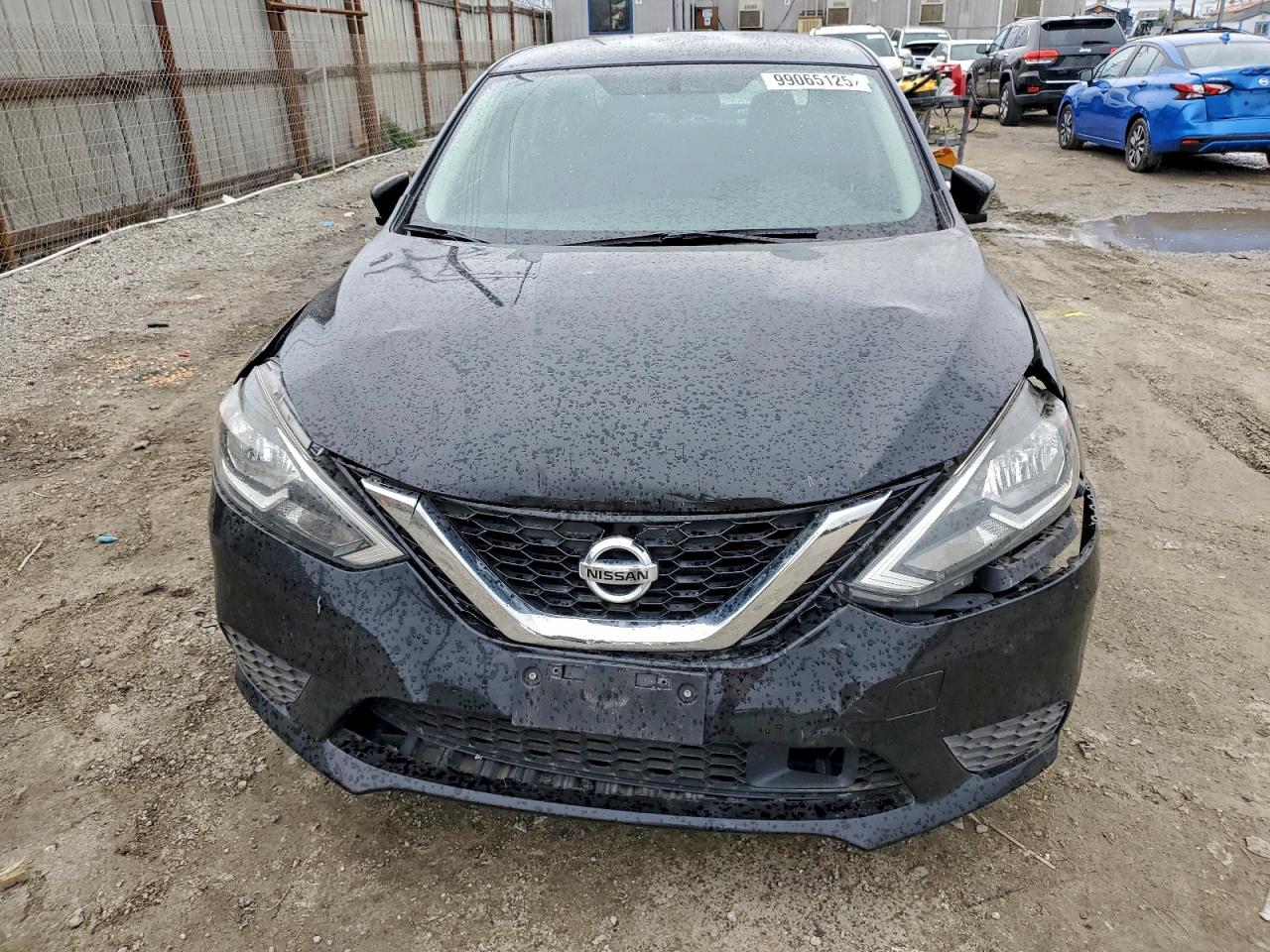 Nissan Sentra S Image 9