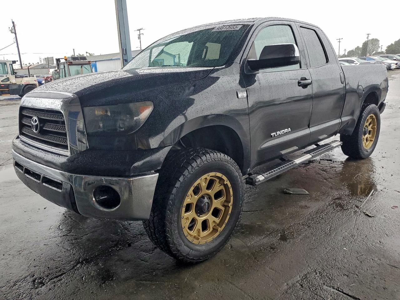 Toyota Tundra Double Cab Image 1